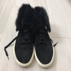 Vince Shearling Black sneaker high tops, Sz 9